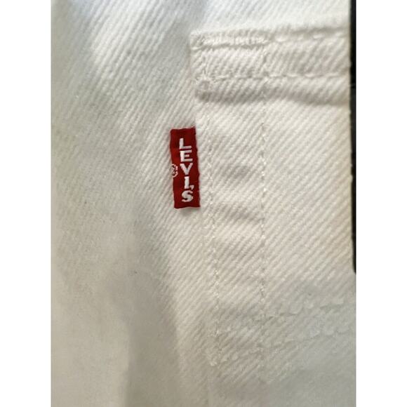 White Levi’s Jeans BIG E New w/Tags High Rise-Straight Leg Button Fly 28x26 - Picture 2 of 8